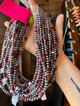 Load image into Gallery viewer, 18-Inch Sterling Silver Pearl Necklace with Deep Purple Spiny Oyster – (5mm)