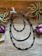 Load image into Gallery viewer, Black Onyx & Sterling Silver Pearl Bracelet – 5mm