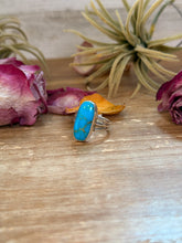 Load image into Gallery viewer, Kingman Turquoise Sterling Silver Ring – Size 7