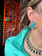 Load image into Gallery viewer, Stud earrings Kingman turquoise and sterling silver
