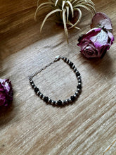 Load image into Gallery viewer, Black Onyx &amp; Sterling Silver Pearl Bracelet – 5mm
