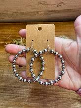 Load image into Gallery viewer, Hoops Sterling Silver Pearls earrings 6 and 3 mm
