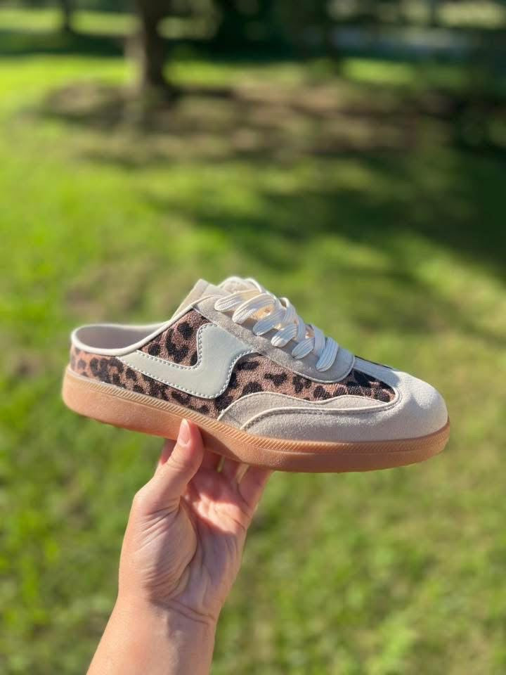 Leopard mules