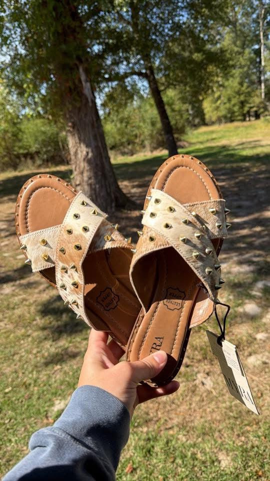 Cowhide sandals size 9